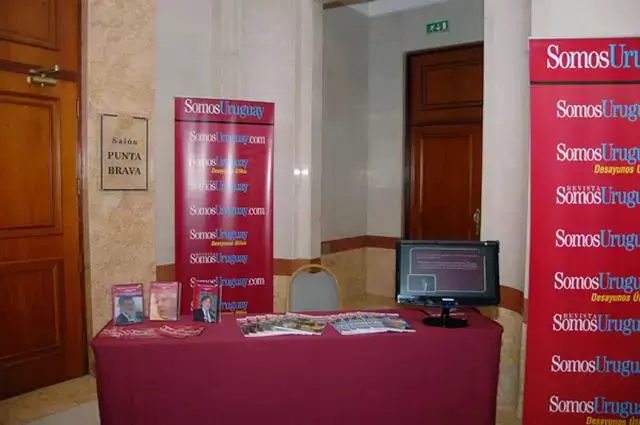 Desayuno til con: Enrique Pintado