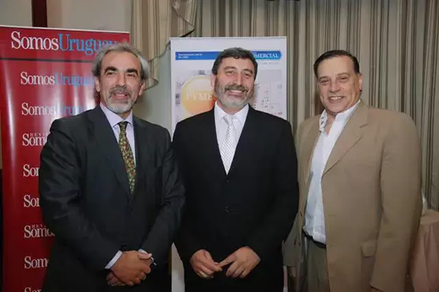 Desayuno til con: Alejandro Bzurovski, Marcelo Lombardi y Luis Porto