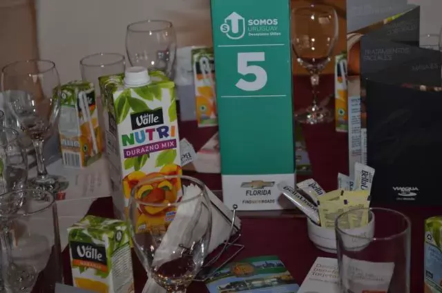 Desayuno til con: Mario Bergara y Carlos Enciso