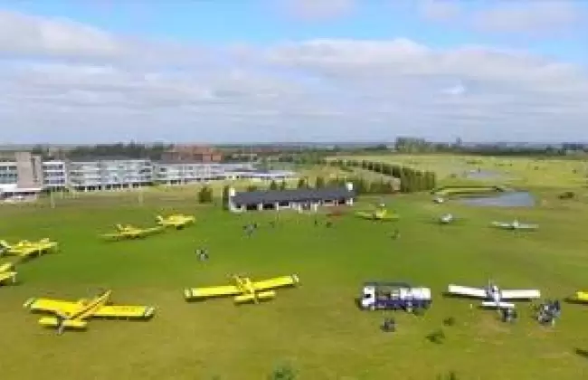 Congreso Aviaci�n Agr�cola en Altos d Arapey Club de Golf & Hotel Termal