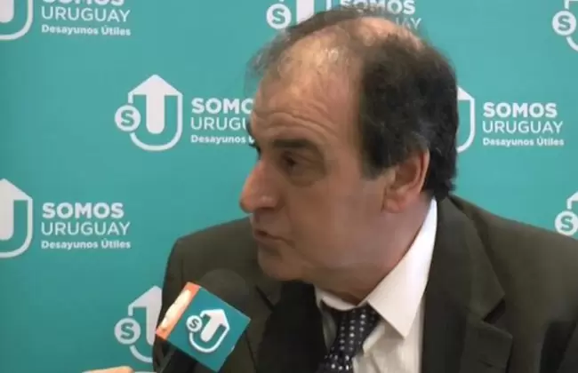 Entrevista a Oscar de los Santos