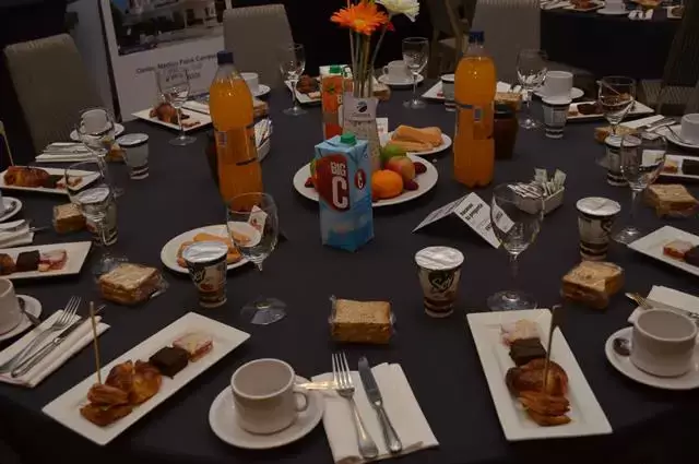 Desayuno til con: Rodolfo Nin Novoa, Tabar Aguerre y Antonio Carmbula