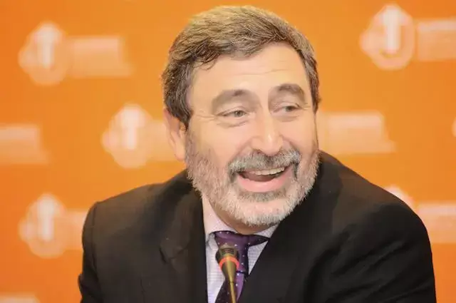 Lnea de Encuentro : Mario Bergara, Enrique Iglesias y Ricardo Pascale
