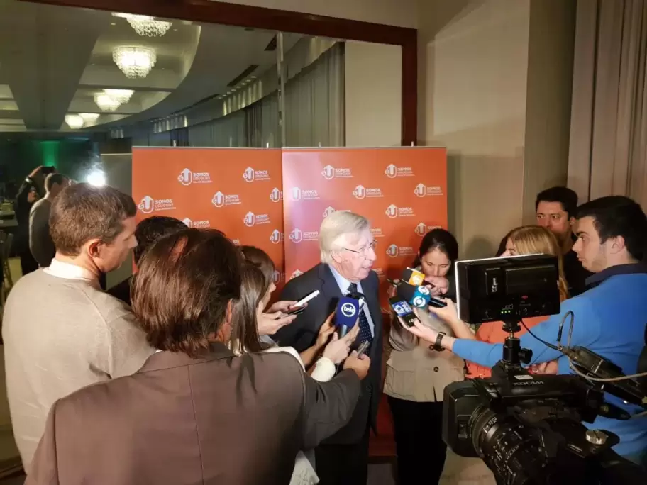 Lnea de Encuentro : Pablo Ferreri, Christian Daude y Ana Ins Morat