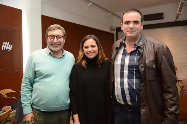 Sebastin Almada en desconcierto HUMOR + MSICA