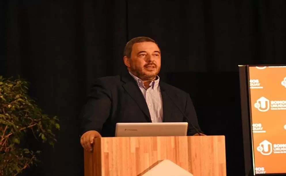 Línea de Encuentro : Mario Bergara