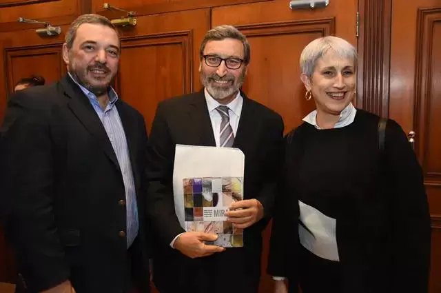 Lnea de Encuentro : Mario Bergara
