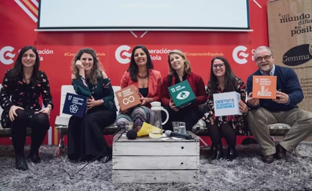Encuentro de conversación y reflexión  sobre la co­creación de bienes públicos