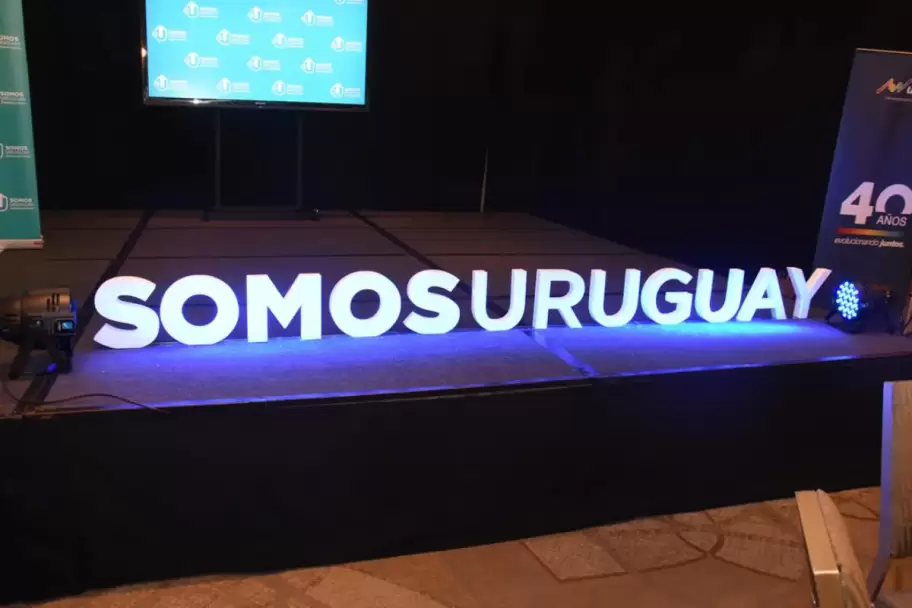 Desayuno til con Ernesto Talvi