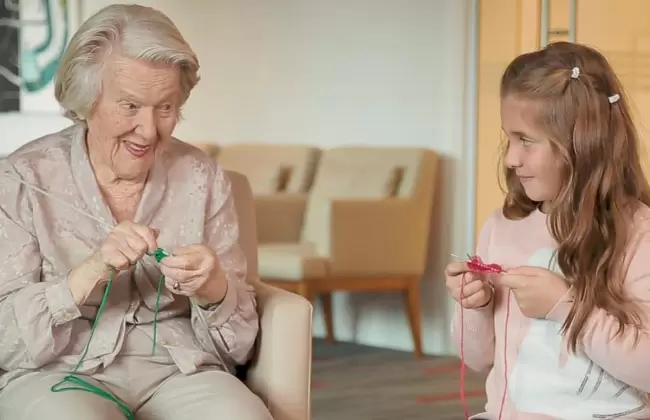 Hospital Brit�nico invita a tejer de forma solidaria