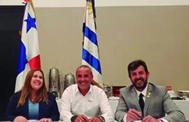 Chile, Panam� y Guatemala  implementar�n el servicio de archivo digital rade-adau