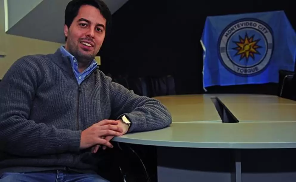 Somos un club de ftbol que debe administrarse como una empresa