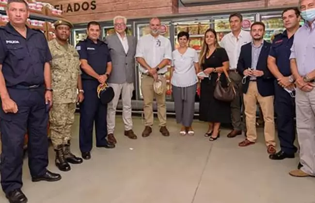 Ta-Ta inaugur� su primer local en Paso de los Toros