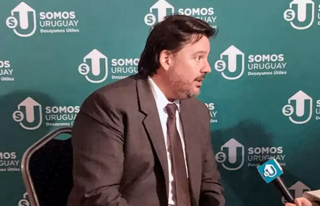 Adri�n Pe�a - Ministro de Ambiente en la Expo Uruguay Sostenible