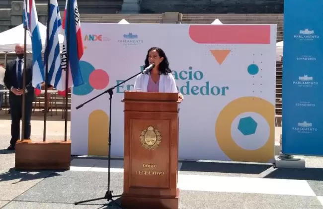 Ministra de Econom�a destac� creaci�n de nuevos puestos de trabajo con relaci�n al 2021