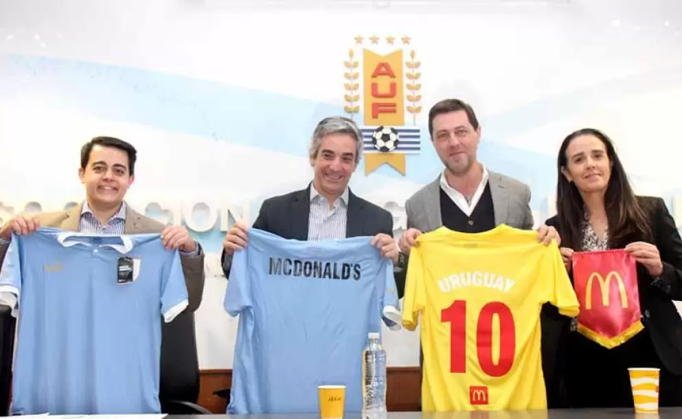 McDonald's firm acuerdo con la AUF