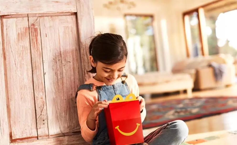 McDonald's relanza su programa de libros en la Cajita Feliz, democratizando el acceso a literatura infantil en Uruguay