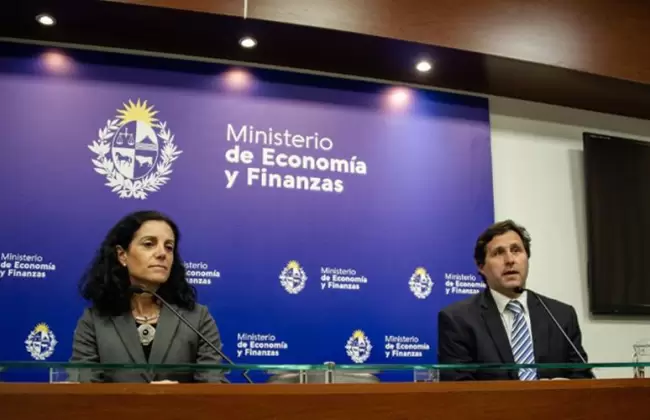 Uruguay coloc� emisi�n de deuda por 899 millones de d�lares