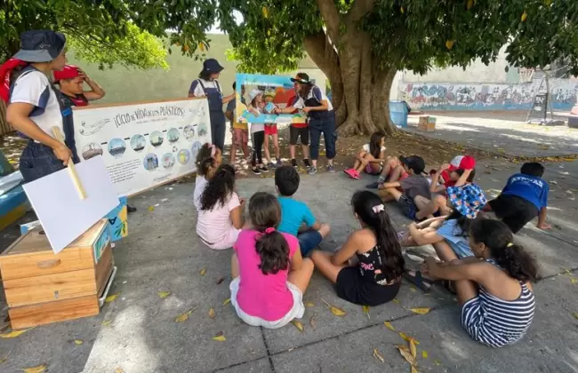 Unilever participa del Programa Educativo de Verano en escuelas de Montevideo