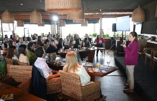 Women in Aviation, Travel & Tourism ofrece 100 becas de capacitaci�n en diversas instituciones educativas