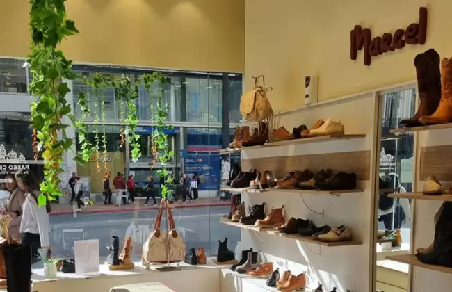 Marcel Calzados: �M�s que a sobrevender a contribuir con un mejor pienso colectivo, esa es la apuesta de Marcel�