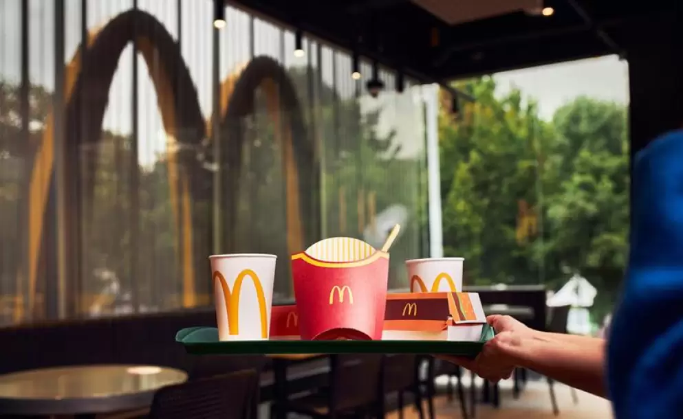 90% de los empaques de McDonald's Uruguay no contienen plstico