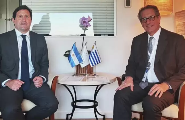 Bancos centrales de Uruguay y Argentina firmaron acuerdo para fortalecer monedas locales