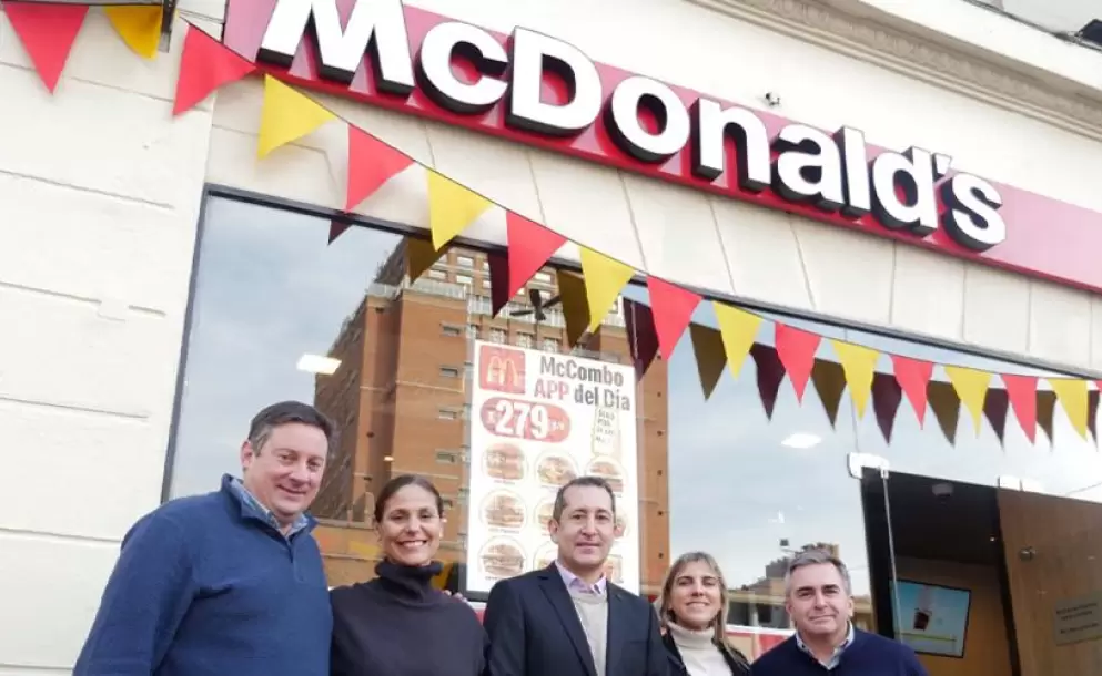 McDonald's remodel su icnico local de 18 de Julio y Ejido