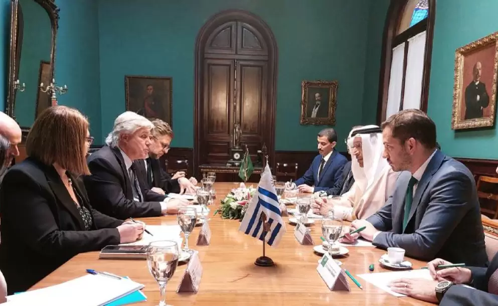 Arabia Saud busca fortalecer relaciones comerciales con Uruguay