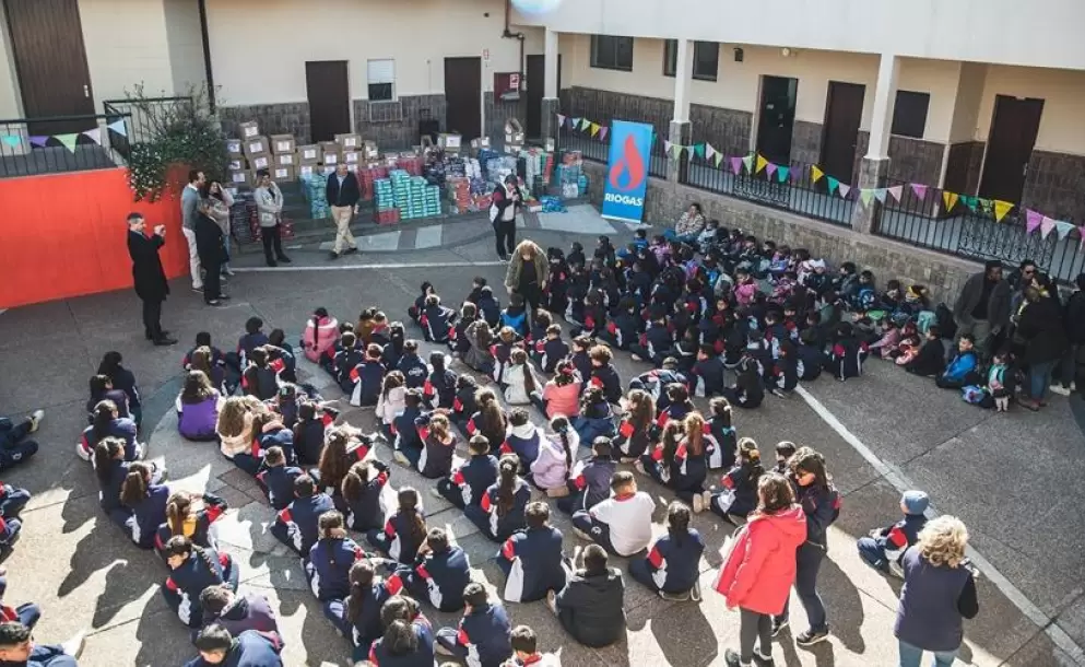 Riogas se uni a la Fundacin Nios con Alas en el Da de la Niez