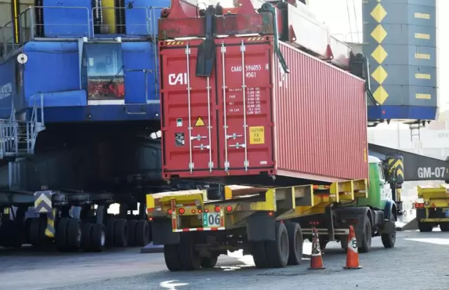 Exportaciones cayeron 30% en julio