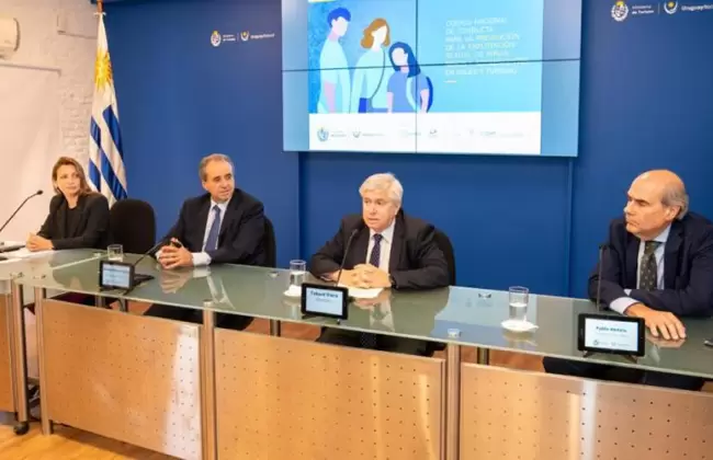 Mintur e INAU presentaron Cdigo Nacional de Conducta