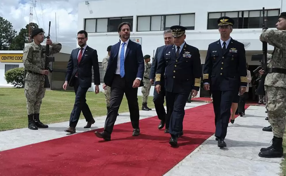 Lacalle partió a China con expectativas de fortalecer el comercio bilateral