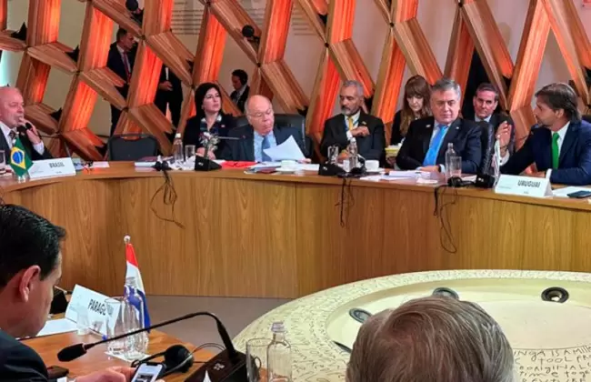 Lacalle pidi habilitar al Mercosur que habilite a Uruguay a negociar con China