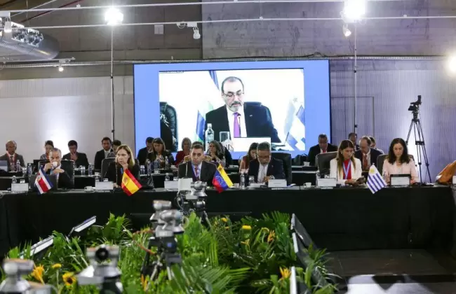 CAF aprueba prstamo de USD 300 millones para fortalecer programas sociales en Uruguay