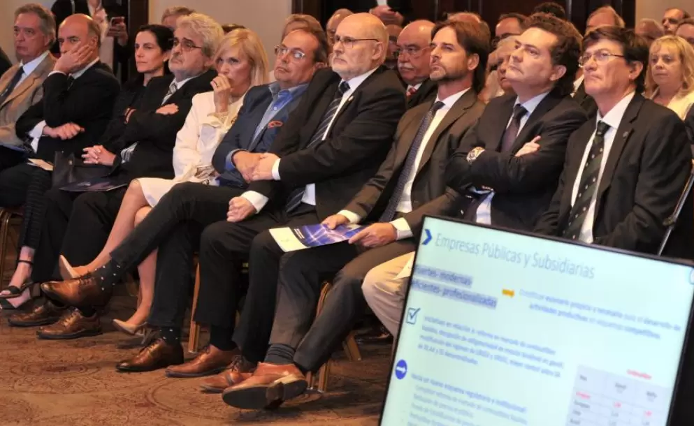 Confederacin de Cmaras Empresariales advierte por dficit fiscal