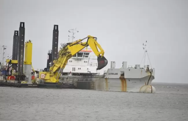 Terminal Cuenca del Plata comenz a construir nuevo muelle en el Puerto de Montevideo