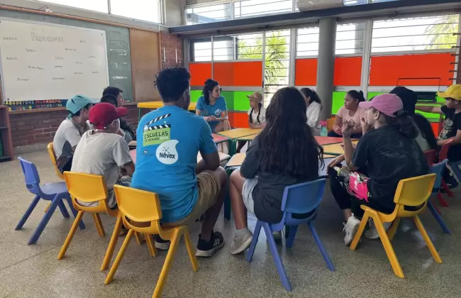 Nevex organiza talleres audiovisuales en el Programa Escuelas de Verano