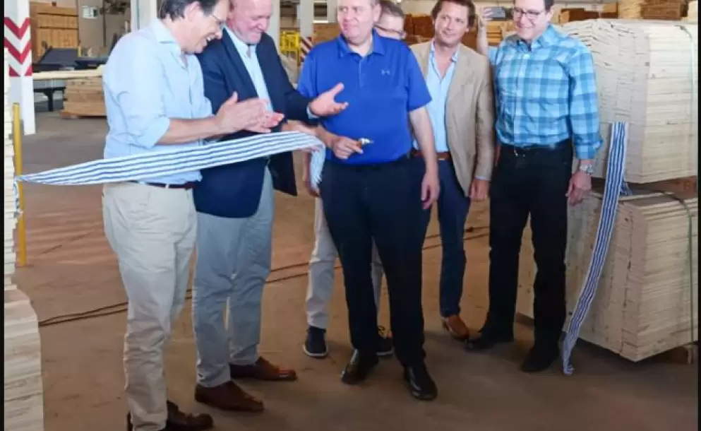 Inauguraron el aserradero Kluntex Lumber en Rivera