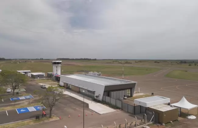 Aeropuertos Uruguay inaugur el nuevo Aeropuerto Internacional de Salto
