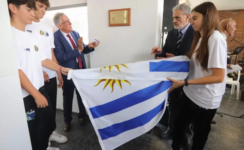 UTU y Liverpool FC inauguraron un anexo de escuela tcnica ubicada en la sede del club negriazul