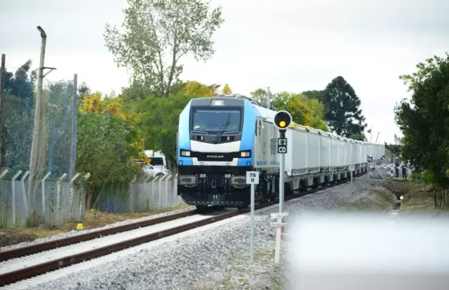 Lacalle inaugur Ferrocarril Central en Villa Cardal