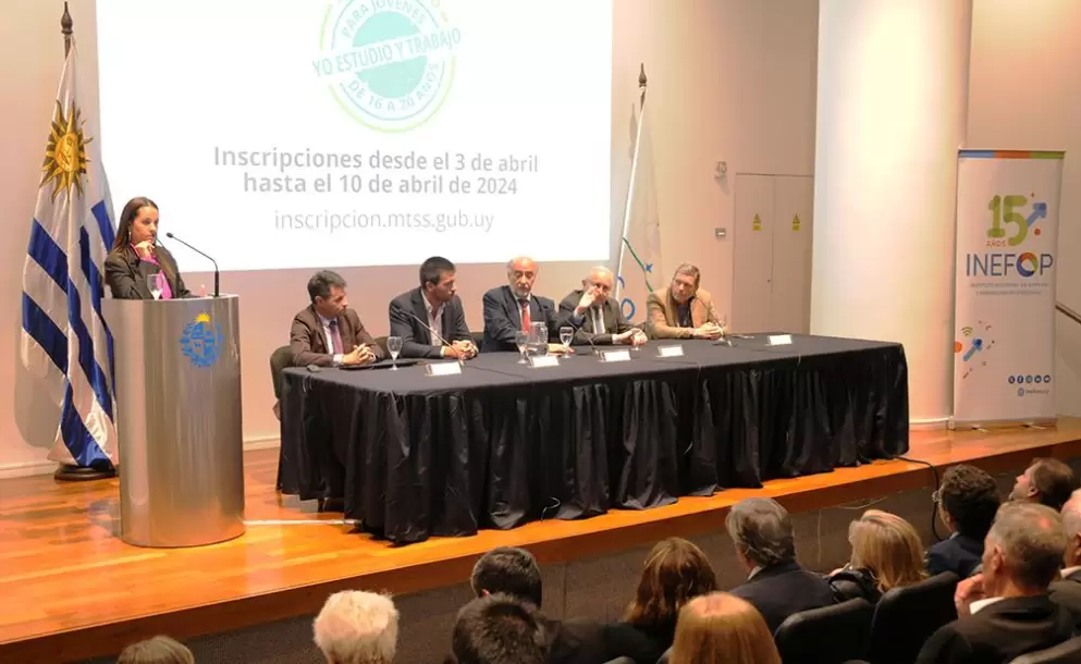Yo estudio y trabajo llega al sector privado