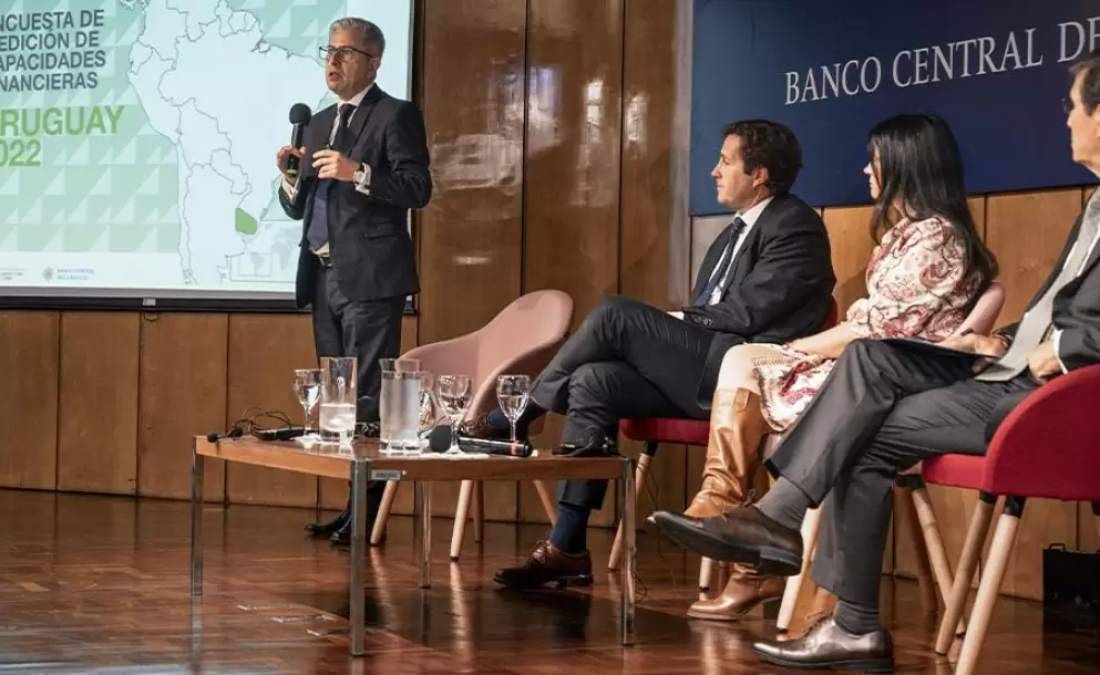 BCU present resultados sobre capacidades financieras