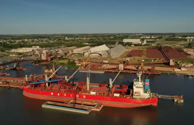 Lacalle Pou inaugurar terminal de carga lquida de Navios South American Logistics en Nueva Palmira