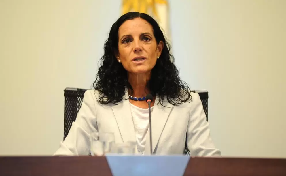 Dficit fiscal alcanz el 4%