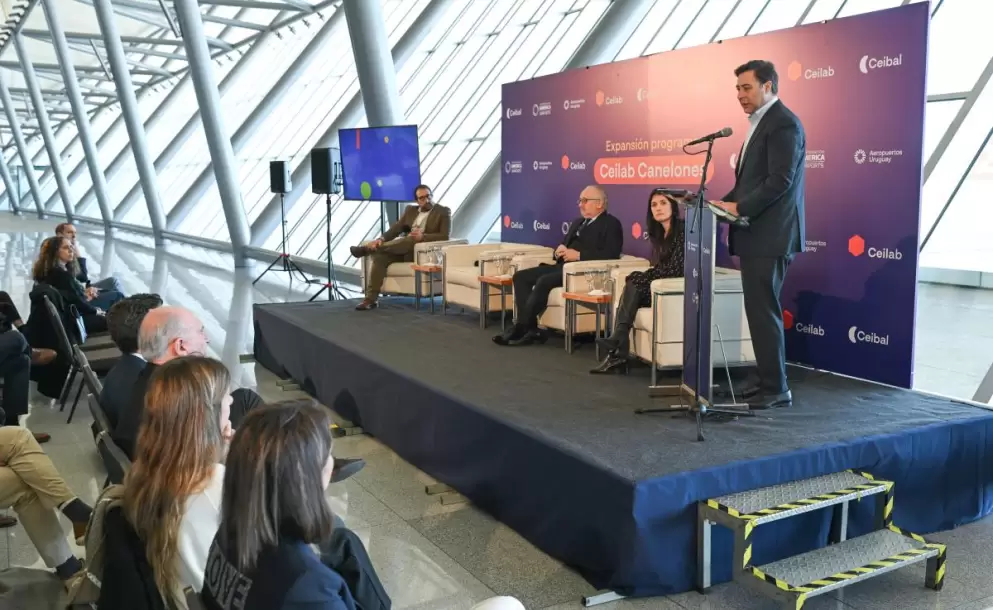 Corporacin Amrica Airports y Ceibal firman alianza para instalar laboratorios de innovacin para jvenes