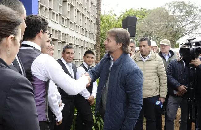 Lacalle particip del inicio de la zafra de la caa de azcar