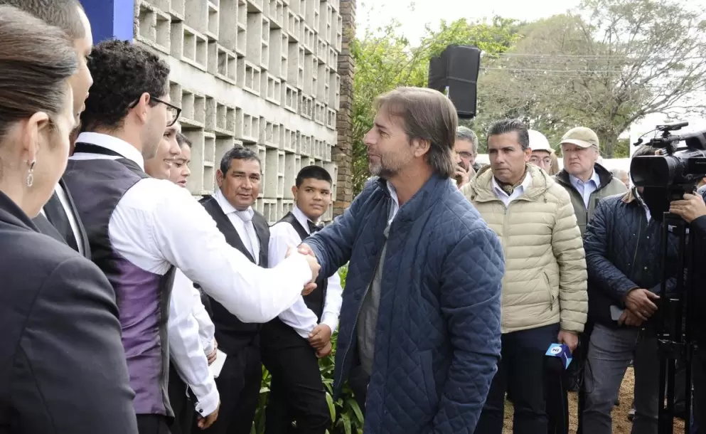 Lacalle particip del inicio de la zafra de la caa de azcar