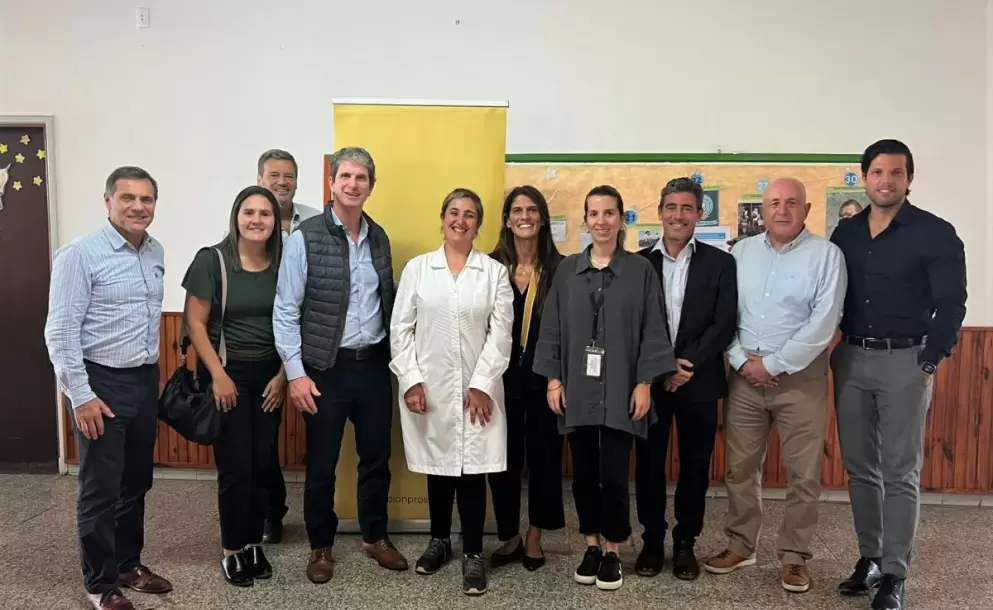 Fundacin Prosegur incorpor a la escuela N13 de Canelones a su programa Piecitos Colorados  
